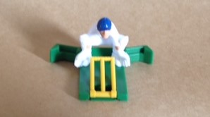 PARTS ONLY - Test Match Board Game - (1) Wicket Keeper with Wicket Only