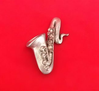 PARTS ONLY - Cluedo The Simpsons Board Game - (1) Saxophone Pewter Weapon Token Only