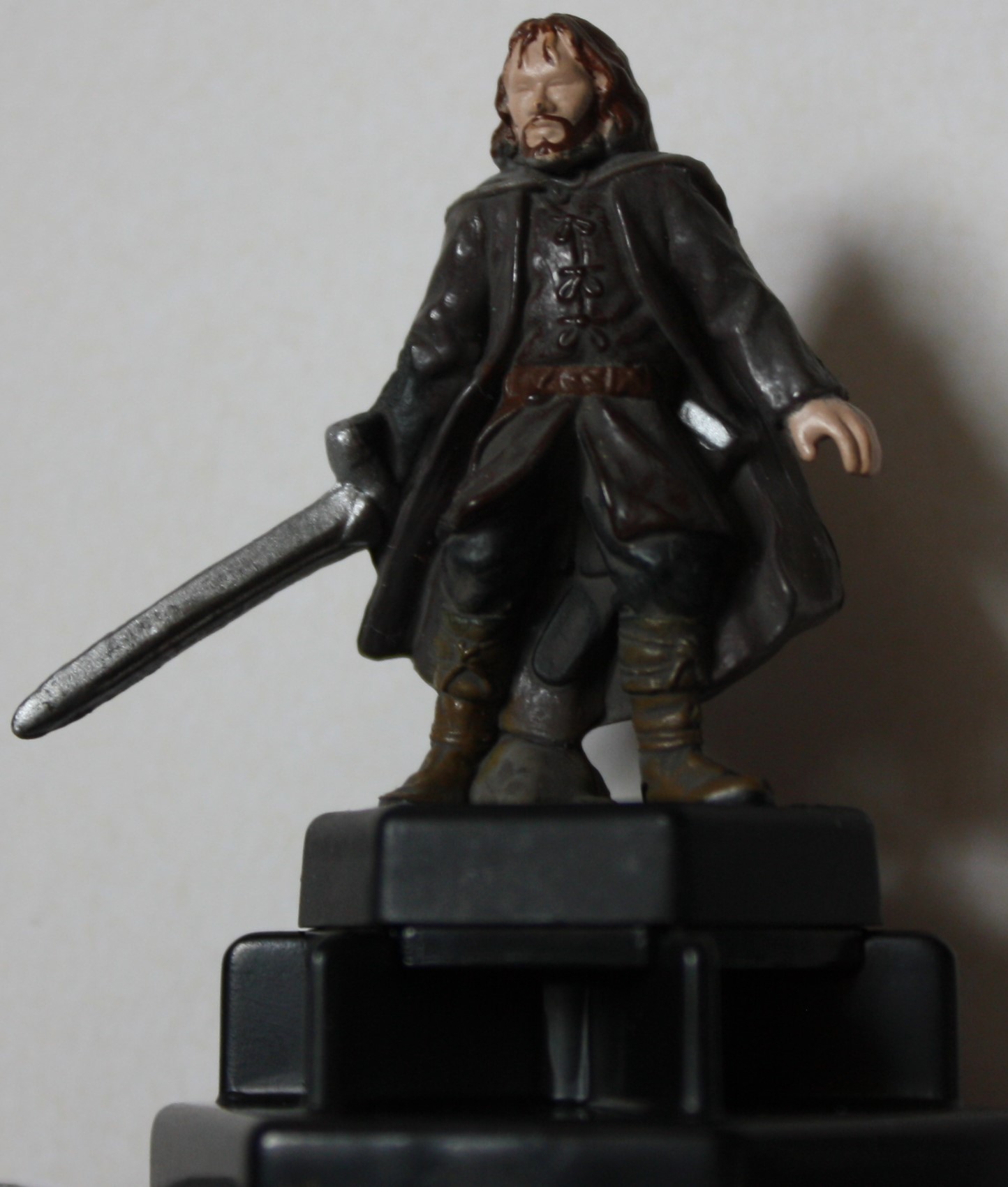 PARTS ONLY - Trivial Pursuit The Lord Of The Rings Trilogy Board Game - (1) Aragorn Plastic Token Only