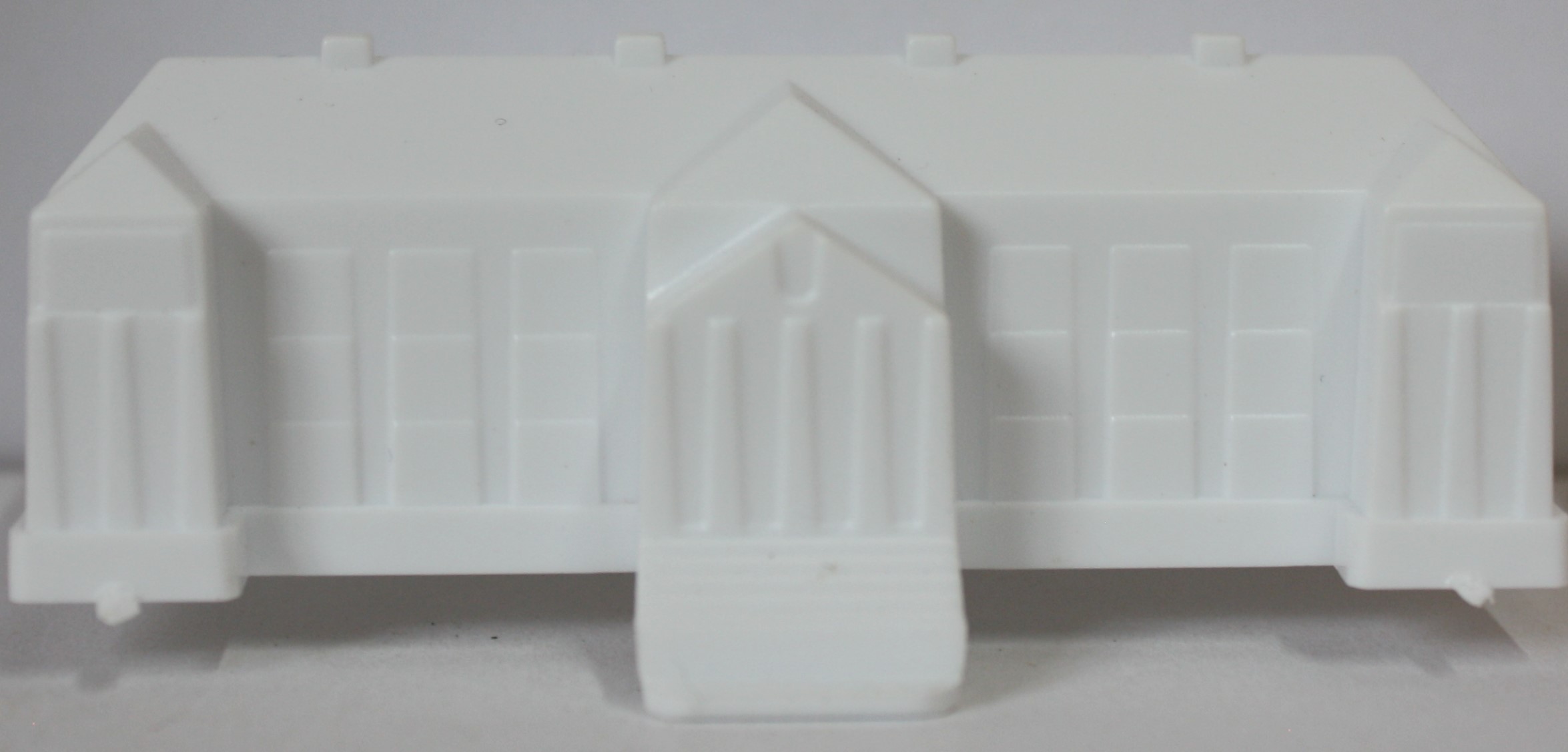 PARTS ONLY - The Game Of Life (2007) Board Game - (1) Building Only