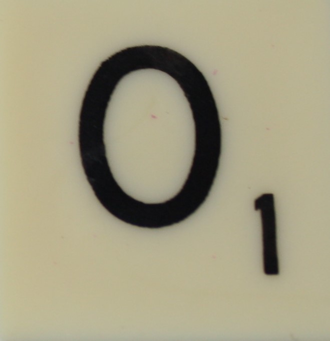 PARTS ONLY - Scrabble Board Game T R Urban 1955 Version - (1) Letter O Only