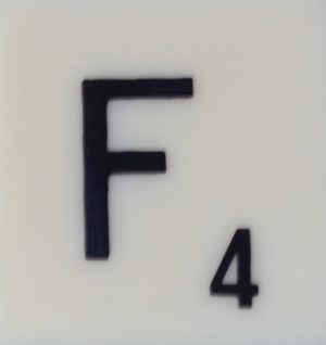 PARTS ONLY - Scrabble Board Game T R Urban 1955 Version - (1) Letter F Only
