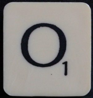 PARTS ONLY - Scrabble 1988 Spears Original Board Game - (1) Letter O Tile Only