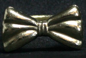 PARTS ONLY - Clue Downton Abbey Board Game - (1) Bow Tie Stolen Object Only
